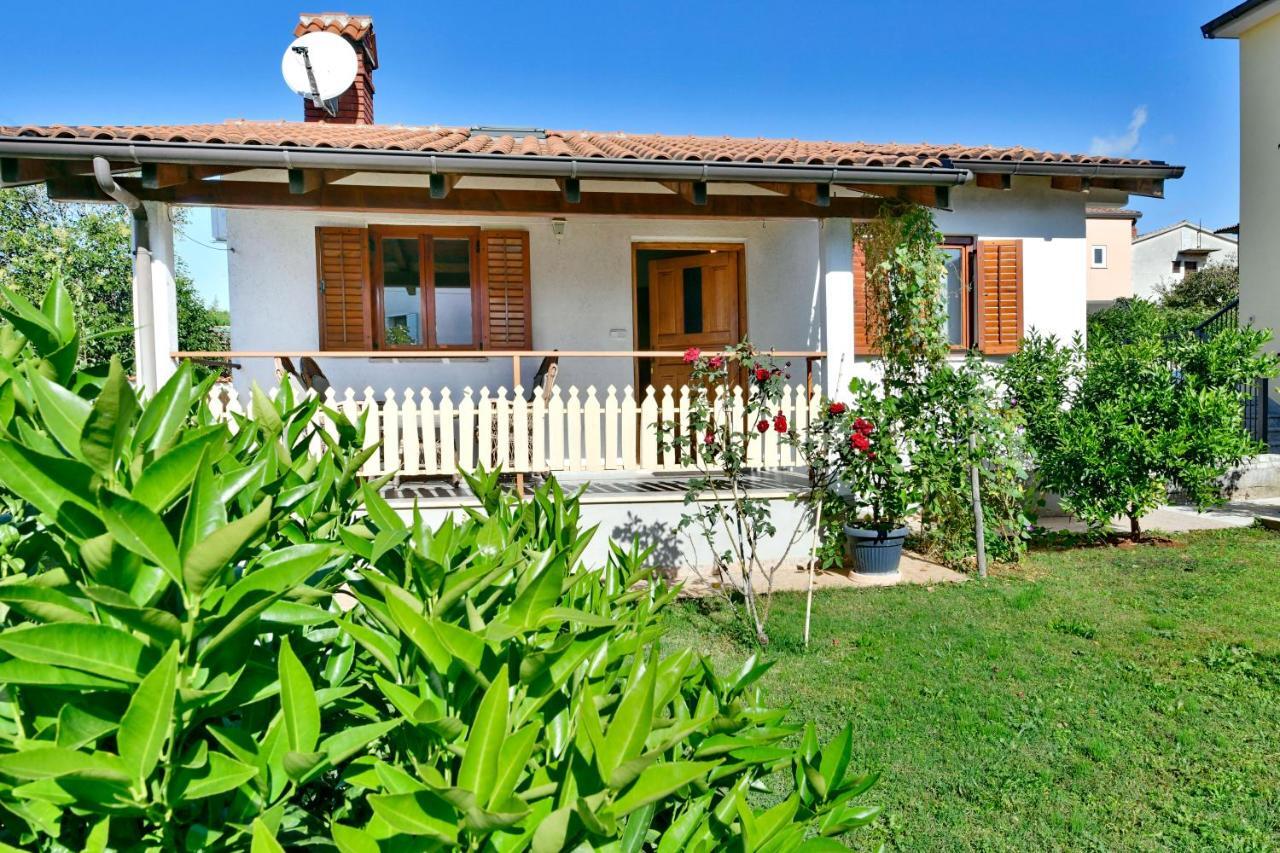 Adriatico Bungalow Poreč Exterior foto